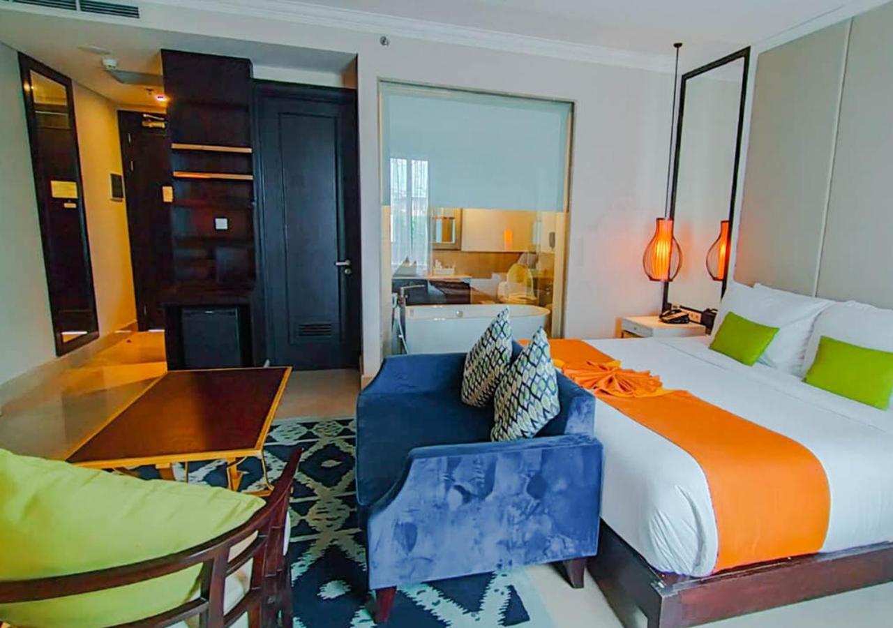 Jambuluwuk Oceano Seminyak Hotel Exterior photo Deluxe Room