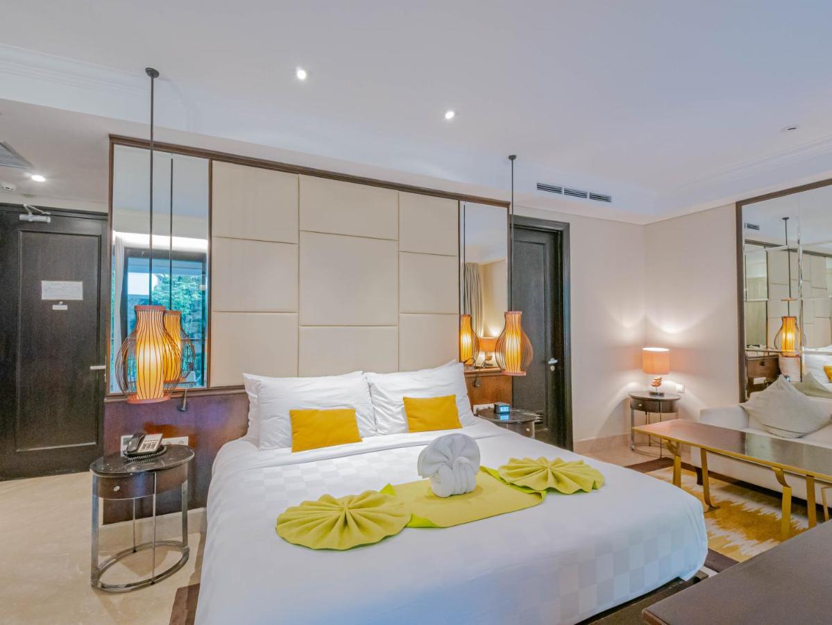 Jambuluwuk Oceano Seminyak Hotel Exterior photo Deluxe Room