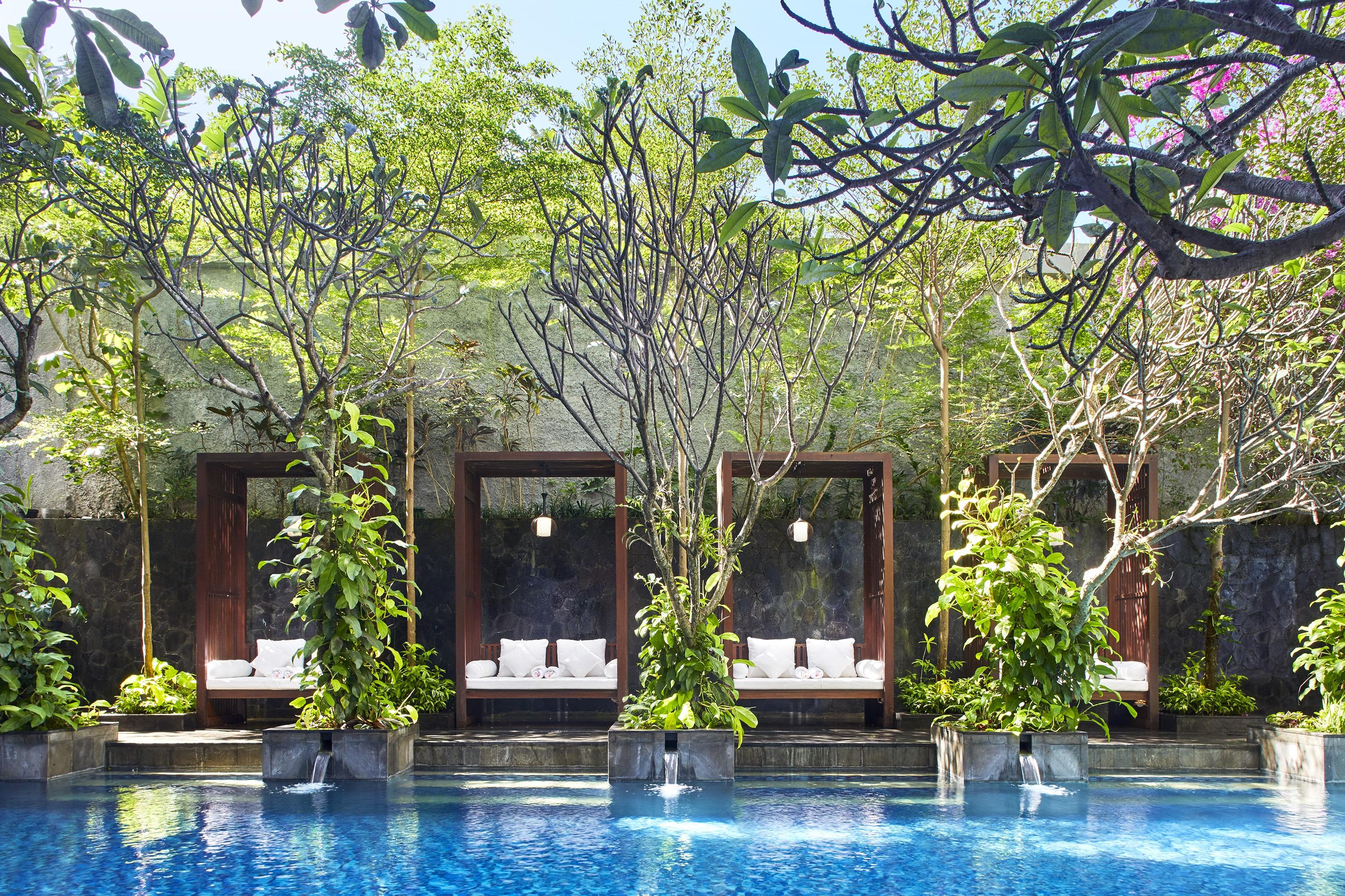 Jambuluwuk Oceano Seminyak Hotel Exterior photo The swimming pool at the hotel